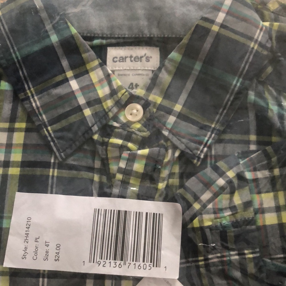 NWT lightweight button down - Picture 2 of 4